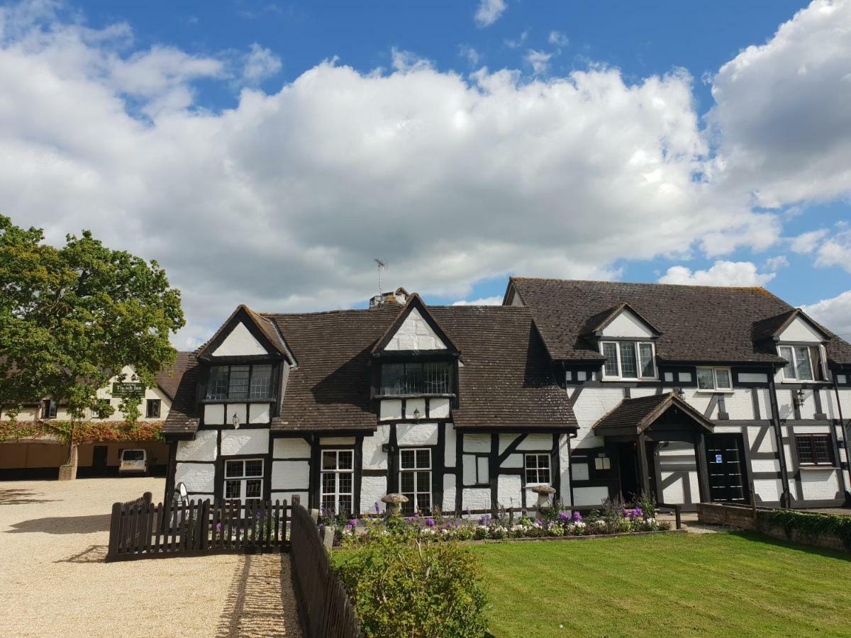 The Thatch Inn Gloucester Exterior foto