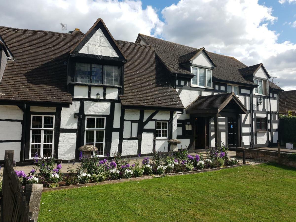 The Thatch Inn Gloucester Exterior foto