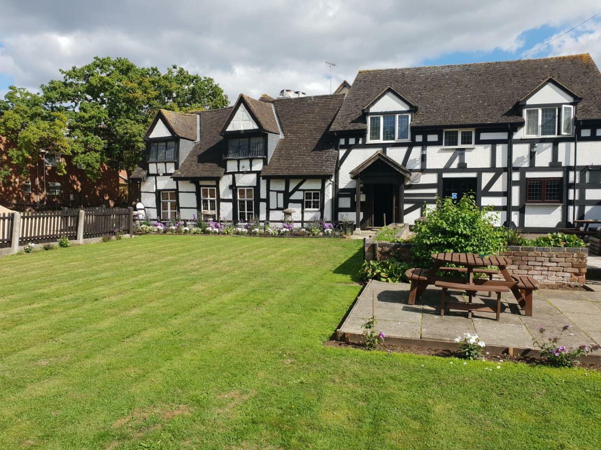 The Thatch Inn Gloucester Exterior foto